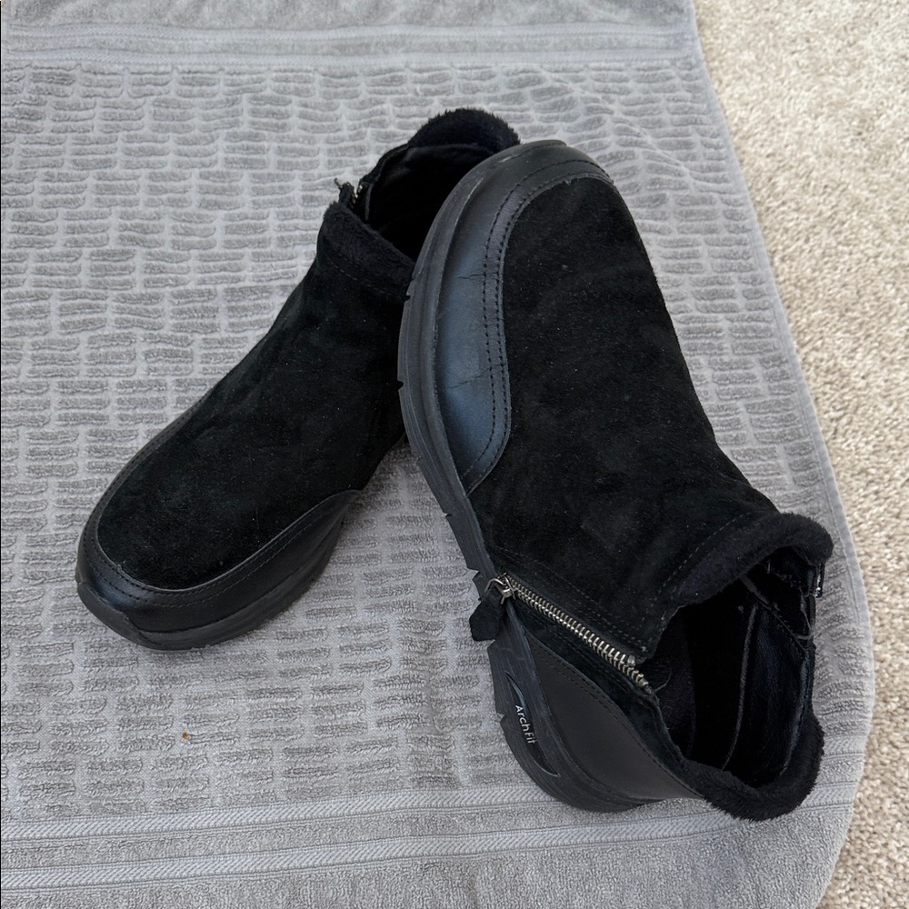 Skechers Black Women’s Boots